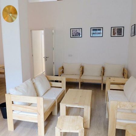 Guitar Hostel Bilbao Ngoại thất bức ảnh