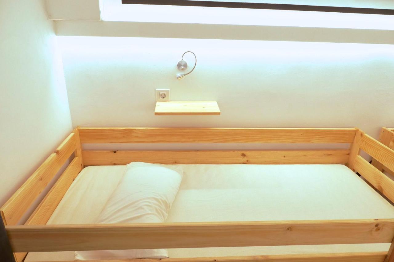 Guitar Hostel Bilbao Ngoại thất bức ảnh