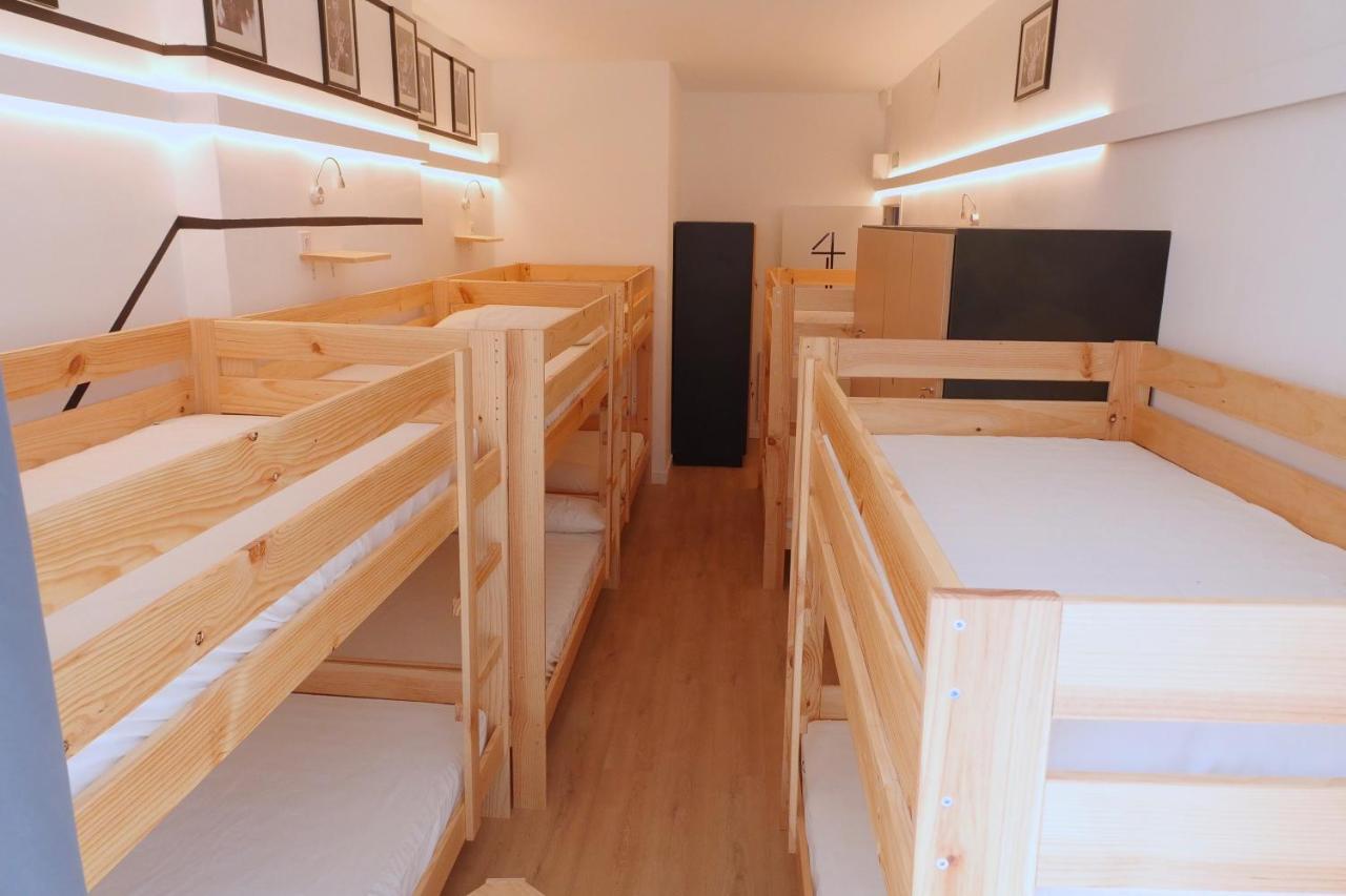Guitar Hostel Bilbao Ngoại thất bức ảnh