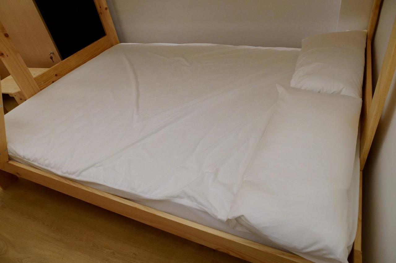 Guitar Hostel Bilbao Ngoại thất bức ảnh