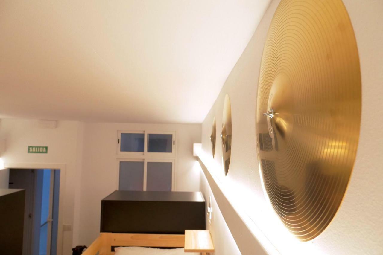 Guitar Hostel Bilbao Ngoại thất bức ảnh