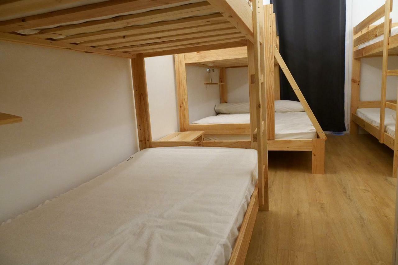 Guitar Hostel Bilbao Ngoại thất bức ảnh