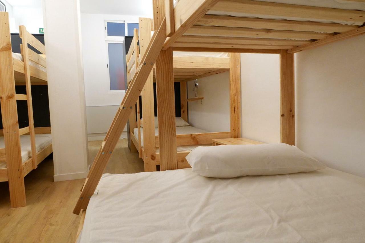 Guitar Hostel Bilbao Ngoại thất bức ảnh