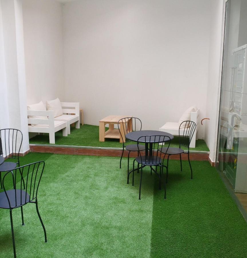 Guitar Hostel Bilbao Ngoại thất bức ảnh